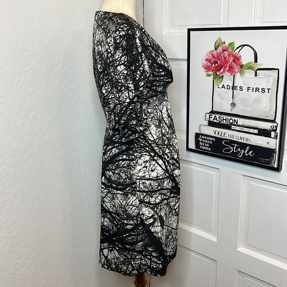 Nicola Finetti BNW V-Neck Dress Size 8 - Picture 2 of 7